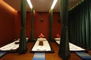 佛山顺德区泰式按摩的被动瑜伽:当身体被折叠成诗